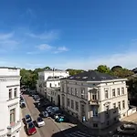 Parkside City Apartments No16